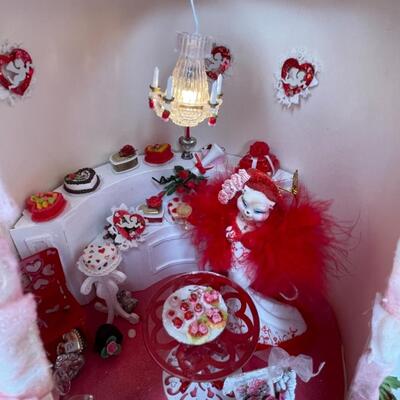 Diorama lighted strawberry cake