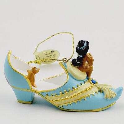BRADFORD EXCHANGE DISNEY ONCE UPON A TIME SLIPPERS "POCAHONTAS & JASMINE" ORNAMENTS