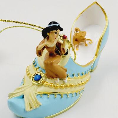 BRADFORD EXCHANGE DISNEY ONCE UPON A TIME SLIPPERS "POCAHONTAS & JASMINE" ORNAMENTS