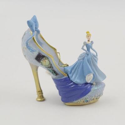 BRADFORD EXCHANGE DISNEY ONCE UPON A TIME SLIPPERS "MULAN & CINDERELLA" ORNAMENTS