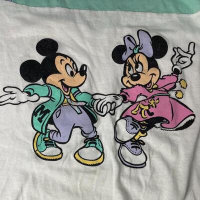 Vintage Retro Minnie and Mickey Disney X-Large Shirt