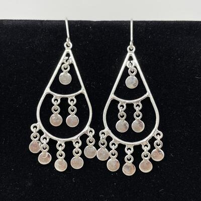 SILVER TONED TEARDROP DANGLY EARRINGS
