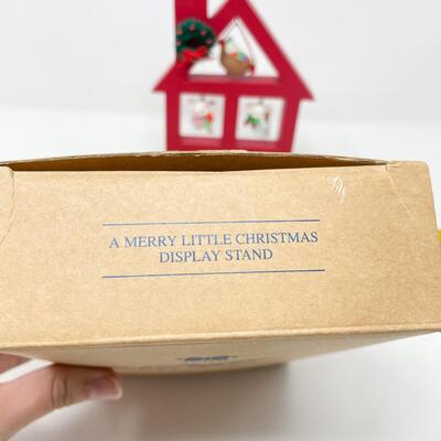 AVON â€œA MERRY LITTLE CHRISTMASâ€ MOUSE HOUSE DECOR