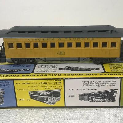 Lot 6: Rivarossi Vintage HO Train Cars & Caboose In Boxes