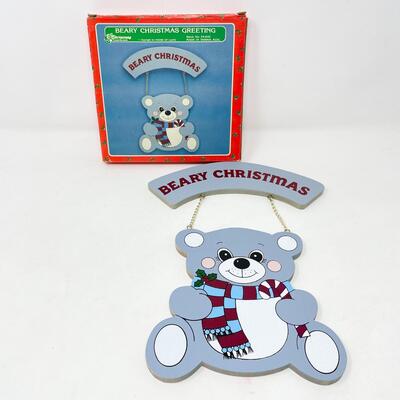 â€œBEARY CHRISTMASâ€ GREETING WOODEN SIGN - HOUSE OF LLOYD â€œCHRISTMAS AROUND THE WORLDâ€