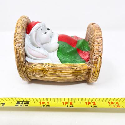 â€œNOT A CREATURE WAS STIRRINGâ€ MOUSE IN BED MUSICAL FIGURINE - HOUSE OF LLOYD â€œCHRISTMAS AROUND THE WORLDâ€