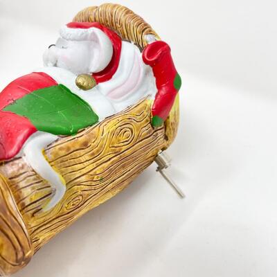 â€œNOT A CREATURE WAS STIRRINGâ€ MOUSE IN BED MUSICAL FIGURINE - HOUSE OF LLOYD â€œCHRISTMAS AROUND THE WORLDâ€