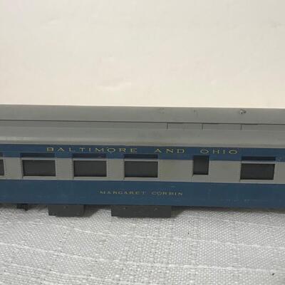 Lot 8: Trio Of Vintage HO Rivarossi Train Cars