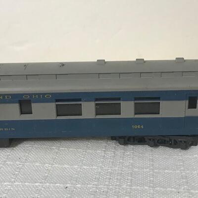 Lot 8: Trio Of Vintage HO Rivarossi Train Cars