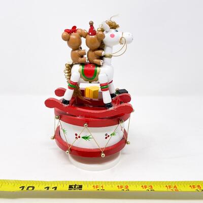 MUSICAL WOODEN HOLIDAY TOYS DECOR - PLAYS â€œITâ€™S A SMALL WORLDâ€