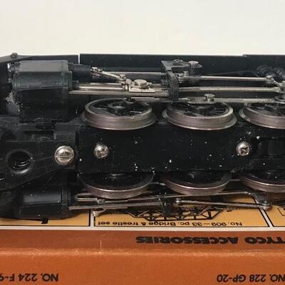 Lot 12: Tyco Chattanooga 638 HO Locomotive W/ Tender Original Box Vintage