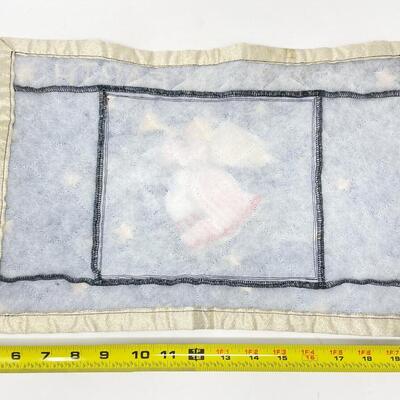 â€œPEACE ON EARTHâ€ ANGEL QUILTED DECOR - 11â€ x 17â€