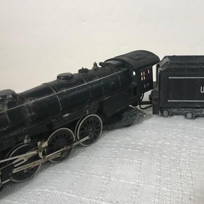 Lot 13: Vintage Mantua HO Union Pacific Locomotive Model Train