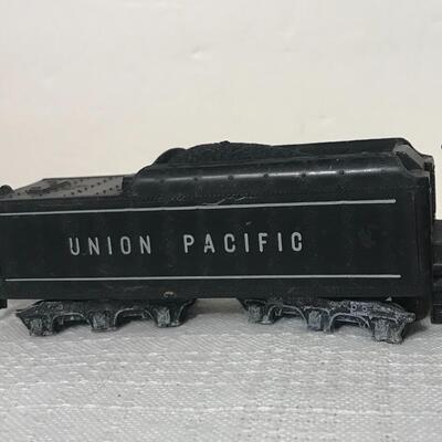 Lot 13: Vintage Mantua HO Union Pacific Locomotive Model Train