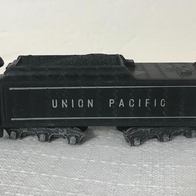 Lot 13: Vintage Mantua HO Union Pacific Locomotive Model Train