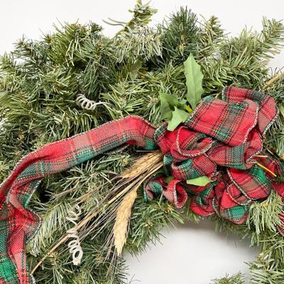 CARDINAL & WHEAT HOLIDAY WREATH