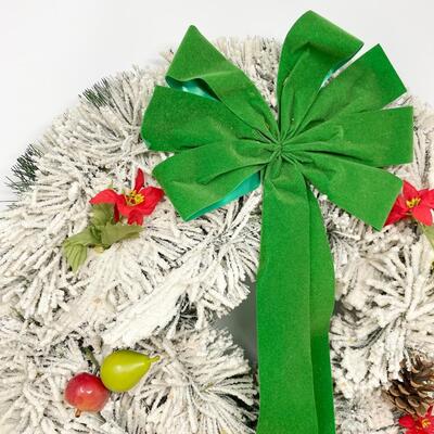 FROSTED HOLIDAY WREATH