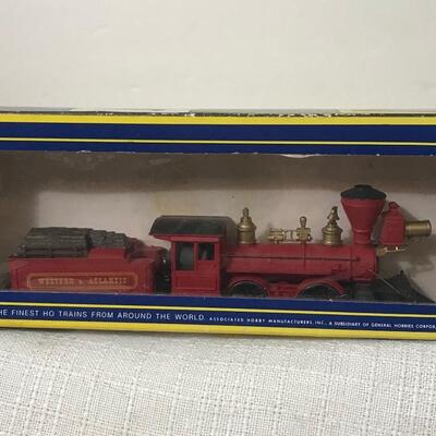 Lot 15: Vintage Rivarossi HO Western & Atlantic Locomotive 2-4-0 Bowker W/ Box