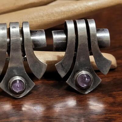 Lot 172: Pre-1948 Mexican Sterling & Amethyst Screwback Earrings