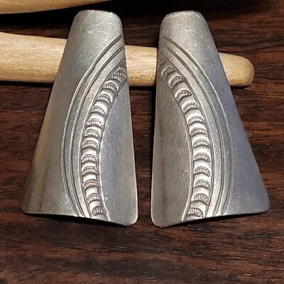 Lot 174: Vintage Stamped Silver Earrings