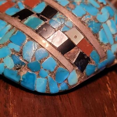 Lot 178: Vintage Santo Domingo Shell Inlaid Necklace