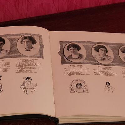 Antique 1922 Milestones Nashville, Tennessee All Girls School Yearbook