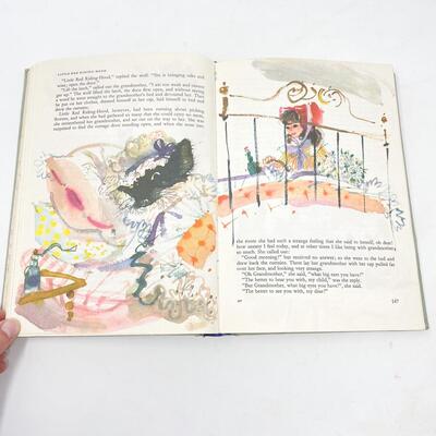 *1ST EDITION * 1962 â€œGRIMMâ€™S FAIRY TALESâ€ HARDBACK BOOK - ILLUSTRATED BY JANUSZ GRABIANSKI