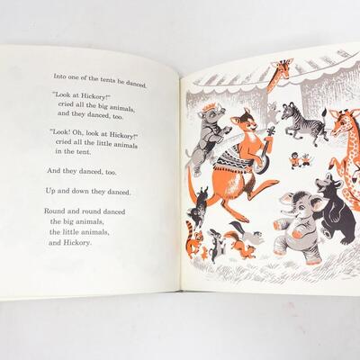 1964 â€œHICKORY DANCESâ€ CHILDRENâ€™S PICTURE BOOK