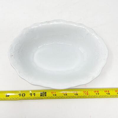 VINTAGE JOHNSON BROTHERS WHITE ROYAL IRONSTONE OVAL BOWL