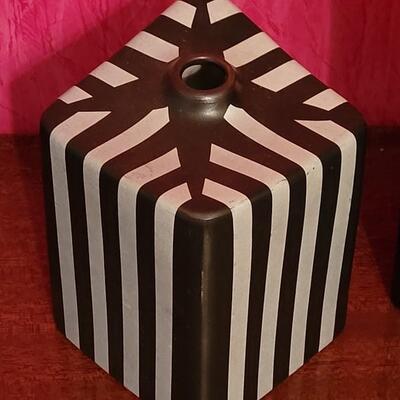 Lot 190: Pair of Black & Silver Vases