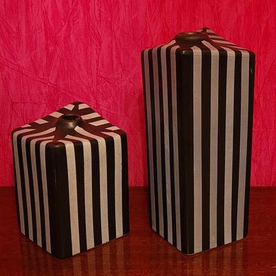 Lot 190: Pair of Black & Silver Vases