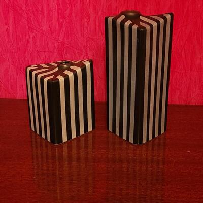 Lot 190: Pair of Black & Silver Vases