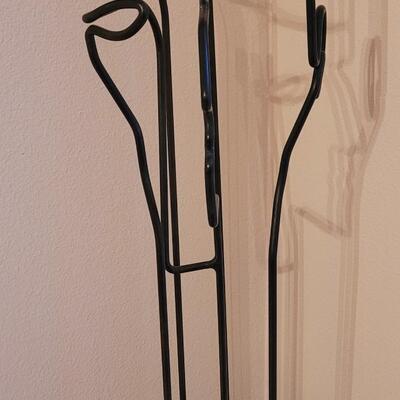 Lot 191: Metal Wire Sculpture of a Man signed by Simmons