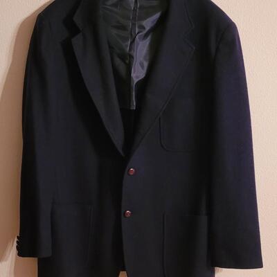 Lot 200: Men's JCrew Coat