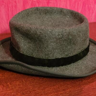 Lot 211: (2) Bollman Hat Co. Gray & Cream Wool Hats
