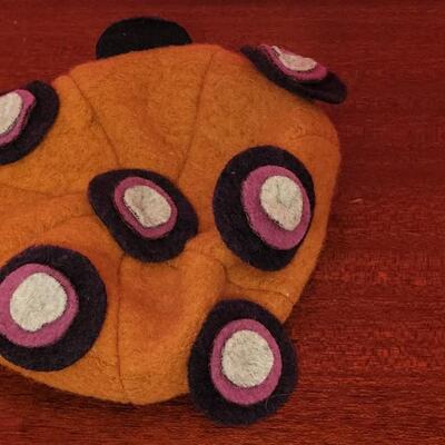 Lot 212: (2) Winter Hats