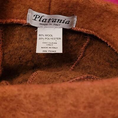 Lot 212: (2) Winter Hats