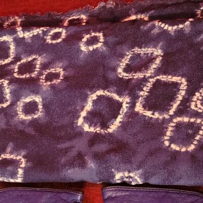 Lot 213: Vintage Blue Leather Gloves and Mixed Scarves