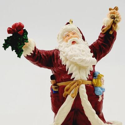HALLMARK KEEPSAKE "MERRY OLD SANTA" ORNAMENT
