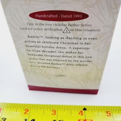HALLMARK KEEPSAKE "1993 HOLIDAY BARBIE COLLECTORS SERIES" ORNAMENT