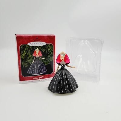 HALLMARK KEEPSAKE "1998 HOLIDAY BARBIE COLLECTORS SERIES" ORNAMENT