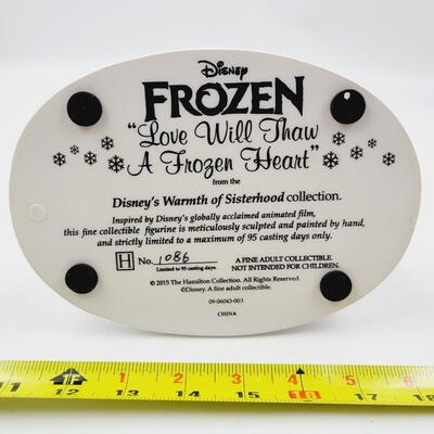 HAMILTON COLLECTION - DISNEYS FROZEN "LOVE WILL THAW A FROZEN HEART" COLLECTABLE STATUE #1086 p