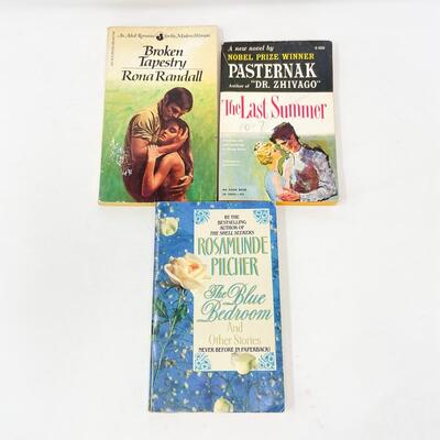 FICTION BOOK BUNDLE
