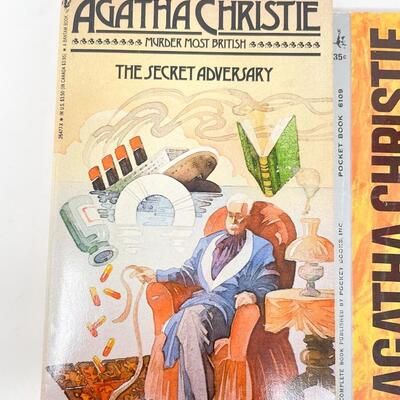 AGATHA CHRISTIE PAPERBACK BOOK BUNDLE