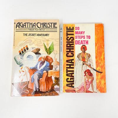 AGATHA CHRISTIE PAPERBACK BOOK BUNDLE