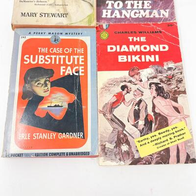 VINTAGE MYSTERY PAPERBACK BOOK BUNDLE