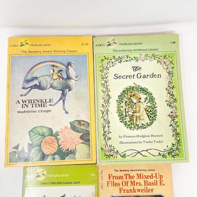 CHILDRENâ€™S CLASSICS BOOK BUNDLE