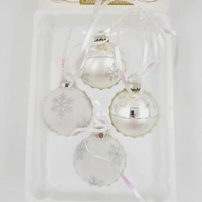 CUTE WHITE & SILVER TONED BALL ORNAMENTS