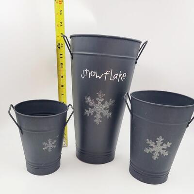 METAL HOLIDAY SNOWFLAKE PAILS 3PC