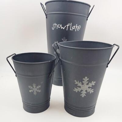METAL HOLIDAY SNOWFLAKE PAILS 3PC